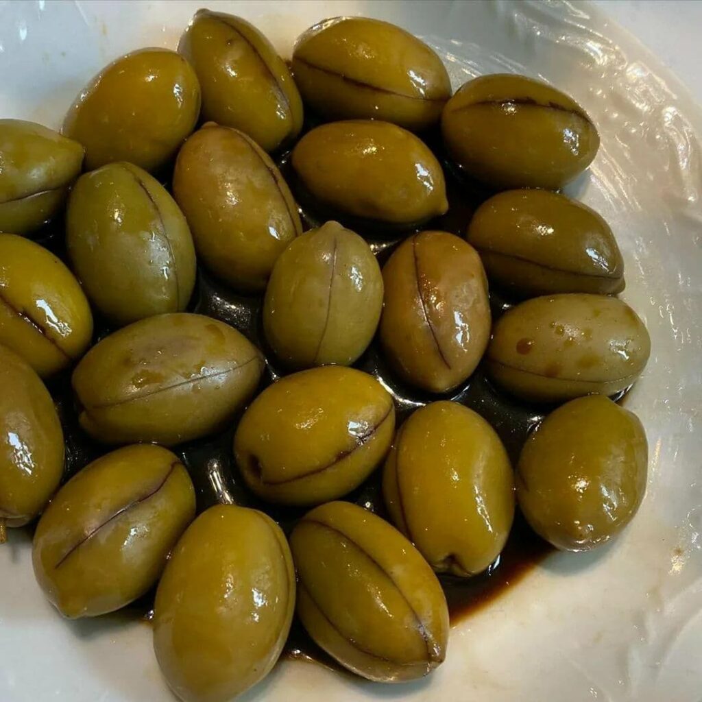 طرز تهیه ترشی چغاله بادام ( 4 مرحله آسان) How to prepare almond paste