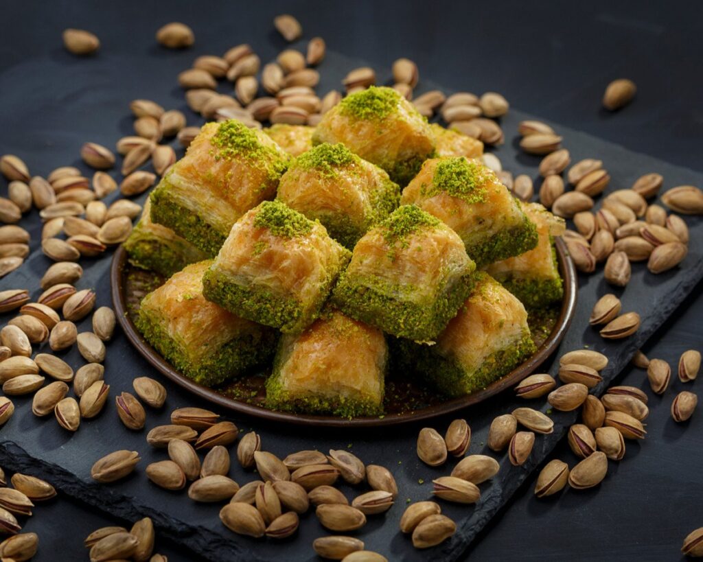 طرز تهیه باقلوا گردویی ترکی