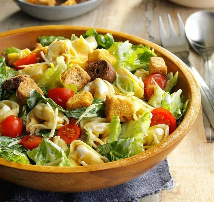 How to prepare a salad