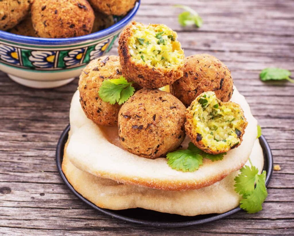 فلافل خانگی آموزش تصویری ساده 2 فلافل خانگی آموزش تصویری ساده