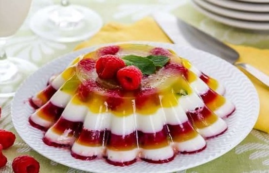 طرز تهیه ژله بستنی چند رنگ با قالب 4 طرز تهیه ژله بستنی چند رنگ با قالب