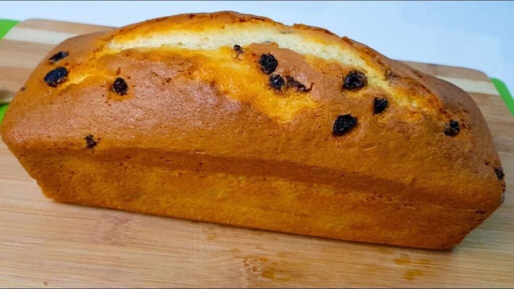 طرز تهیه کیک کشمشی خوش طعم