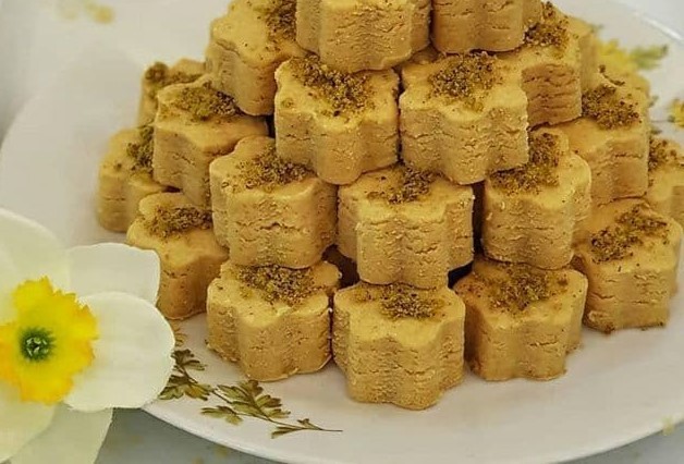 طرز تهیه شیرینی نخودچی به سبک قنادی