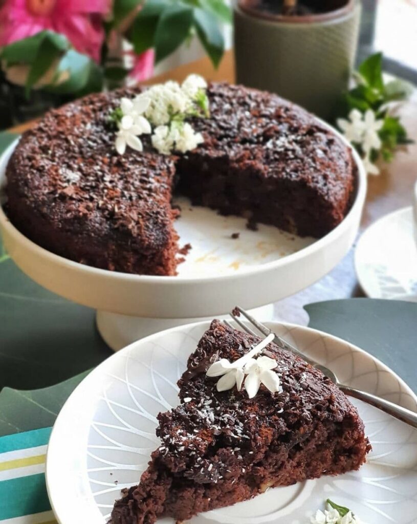 طرز تهیه خوشمزه ترین کیک خرمایی 5 طرز تهیه خوشمزه ترین کیک خرمایی