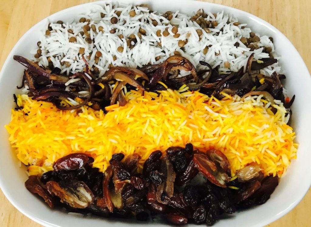 طرز تهیه خرما پلو مجلسی مقوی 6 طرز تهیه خرما پلو مجلسی مقوی