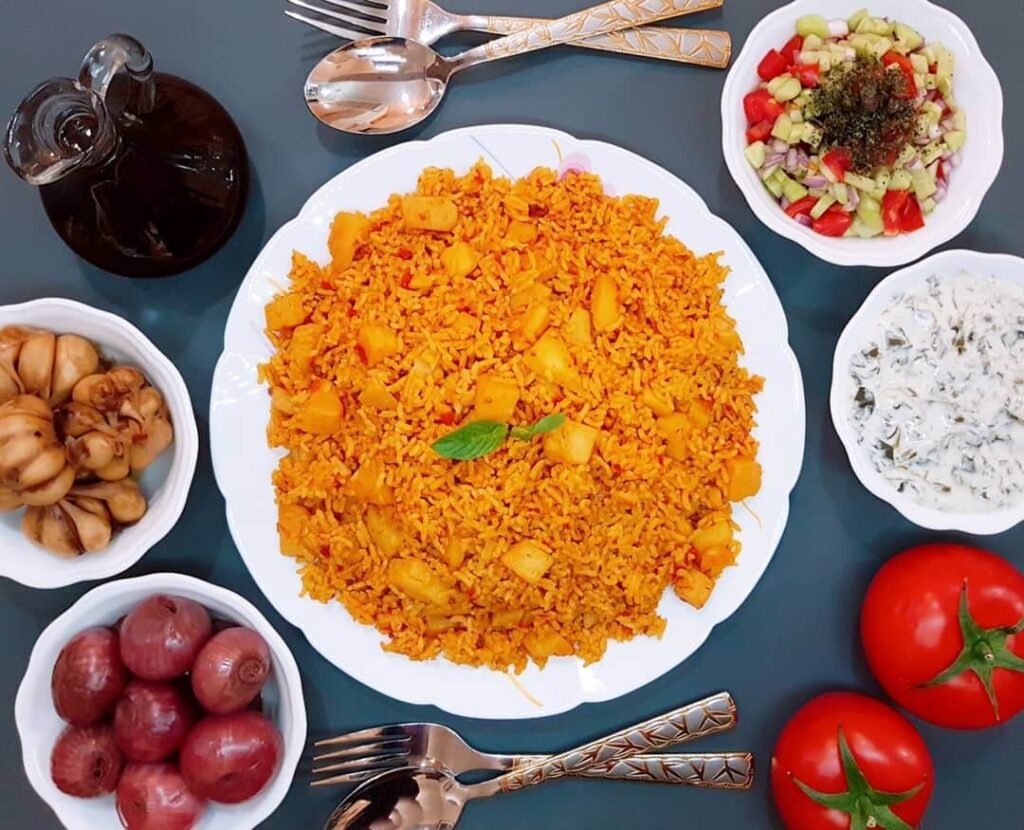 طرز تهیه استانبولی پلو با ترشی مخصوص